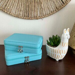 Lot of 2 Travel jewelry organizers